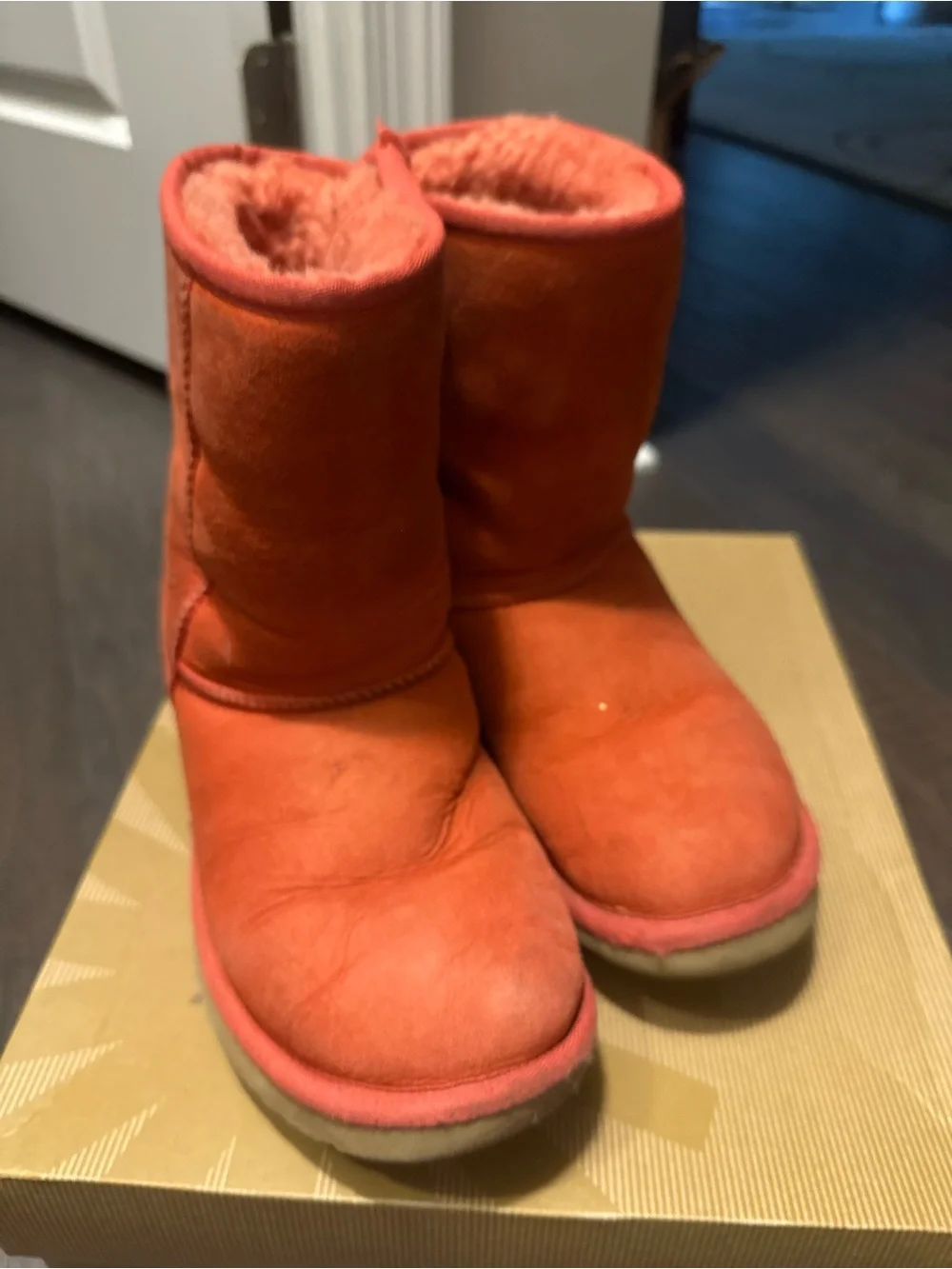 UGG Classic Short Boot in Coral Pink